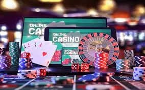 ph364 Live Casino dealer table streaming on a screen
